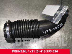 Używane Waz ssacy powietrza Mercedes B (W246,242) 2.2 B-220 CDI BlueEFFICIENCY 16V Cena € 25,00 Procedura marży oferowane przez van Deijne Onderdelen Uden B.V.