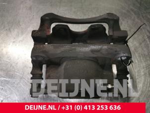 Used Front brake calliper, left Mercedes B (W246,242) 2.2 B-220 CDI BlueEFFICIENCY 16V Price € 25,00 Margin scheme offered by van Deijne Onderdelen Uden B.V.