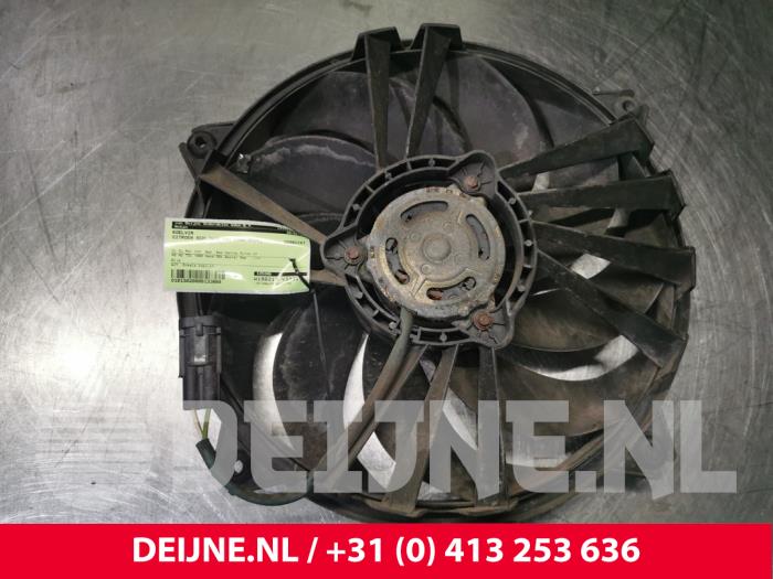 Używane Wentylator Citroen Berlingo 1.9 D Cena € 36,30 Z VAT oferowane przez van Deijne Onderdelen Uden B.V.