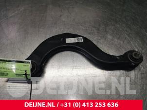Usagé Bras de suspension haut arrière gauche Volkswagen Golf VIII (CD1) 1.5 eTSI 16V Prix € 20,00 Règlement à la marge proposé par van Deijne Onderdelen Uden B.V.