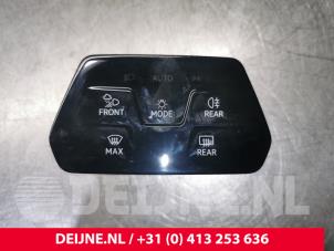 Usados Interruptor de luz Volkswagen Golf VIII (CD1) 1.5 eTSI 16V Precio € 30,00 Norma de margen ofrecido por van Deijne Onderdelen Uden B.V.