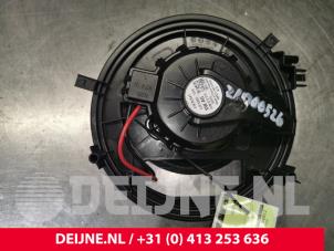 Used Heating and ventilation fan motor Volkswagen Golf VIII (CD1) 1.5 eTSI 16V Price € 65,00 Margin scheme offered by van Deijne Onderdelen Uden B.V.