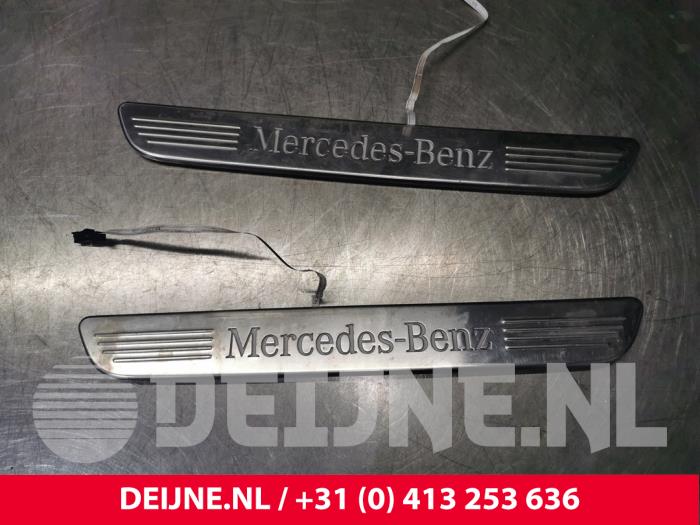 Begagnade Innerbelysning Mercedes C Estate (S205) C-350 e 2.0 16V Pris € 120,00 Marginaltabell erbjuds av van Deijne Onderdelen Uden B.V.