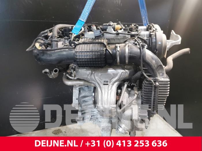 Engine from a Volvo V40 (MV) 2.0 T2 16V 2017