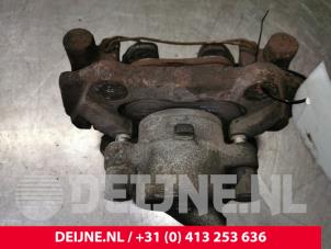 Gebrauchte Bremszange links vorne Volvo 850 Estate 2.5i 10V Preis auf Anfrage angeboten von van Deijne Onderdelen Uden B.V.