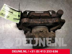 Gebrauchte Bremszange rechts vorne Volvo 850 Estate 2.5i 10V Preis auf Anfrage angeboten von van Deijne Onderdelen Uden B.V.