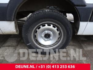 Used Rear wheel drive rear axle Renault Master IV (EV/HV/UV/VA/VB/VD/VF/VG/VJ) 2.3 dCi 130 16V RWD Price on request offered by van Deijne Onderdelen Uden B.V.