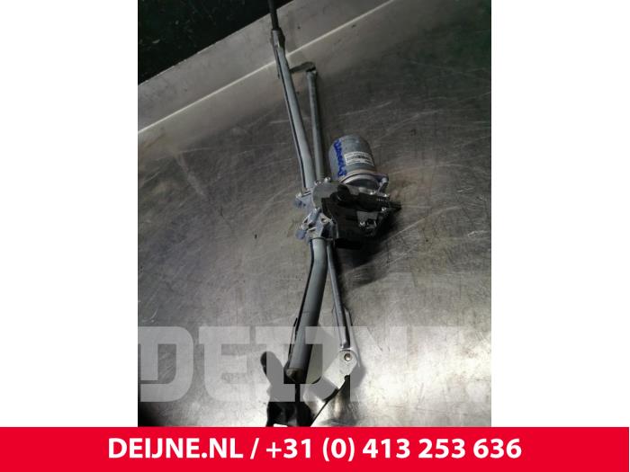 Wiper motor + mechanism Renault Master IV 2.3 dCi 16V RWD 141409360 VALEO