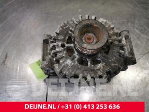 Used Dynamo Mercedes Vito (639.6) 2.2 110 CDI 16V Euro 5 Price on request offered by van Deijne Onderdelen Uden B.V.