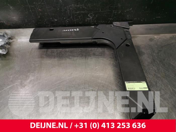 Begagnade Bashögtalare Audi A3 Sportback (8VA/8VF) 1.4 TFSI 16V e-tron Pris € 55,00 Marginaltabell erbjuds av van Deijne Onderdelen Uden B.V.