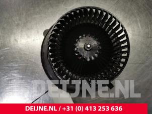 Używane Silnik wentylatora nagrzewnicy Volkswagen Crafter (SY) 2.0 TDI Cena € 90,75 Z VAT oferowane przez van Deijne Onderdelen Uden B.V.