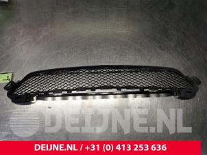 Used Bumper grille Mercedes C Estate (S205) C-350 e 2.0 16V Price € 40,00 Margin scheme offered by van Deijne Onderdelen Uden B.V.