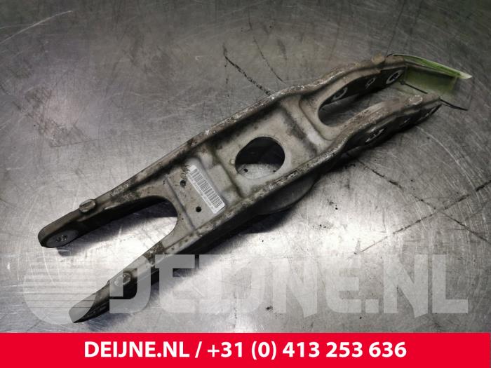 Rear spring retainer, right from a Mercedes-Benz C Estate (S205) C-350 e 2.0 16V 2015