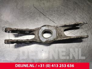 Used Rear spring retainer, right Mercedes C Estate (S205) C-350 e 2.0 16V Price € 60,00 Margin scheme offered by van Deijne Onderdelen Uden B.V.