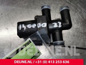 Usados Válvula eléctrica de calefactor Audi A3 Sportback (8VA/8VF) 1.4 TFSI 16V e-tron Precio € 19,00 Norma de margen ofrecido por van Deijne Onderdelen Uden B.V.