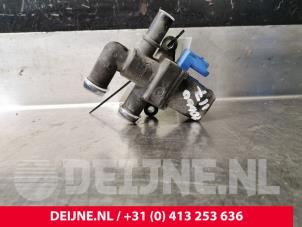 Used Electric heater valve Volvo V60 I (FW/GW) 2.4 D6 20V AWD Twin Engine Plug-in Hybrid Price € 25,00 Margin scheme offered by van Deijne Onderdelen Uden B.V.