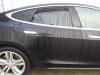 Zusätzliches Fenster 4-türig rechts hinten van een Tesla Model S, 2012 85, Liftback, Elektrisch, 270kW (367pk), RWD, L1S, 2012-09 / 2016-02 2014