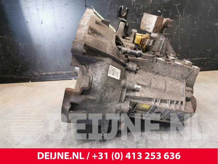 Gebrauchte Getriebe Ford Transit 2.2 TDCi 16V Preis € 211,75 Mit Mehrwertsteuer angeboten von van Deijne Onderdelen Uden B.V.