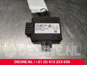Używane Modul alarmu Porsche Cayenne (9PA) 4.5 S V8 32V Cena € 18,00 Procedura marży oferowane przez van Deijne Onderdelen Uden B.V.