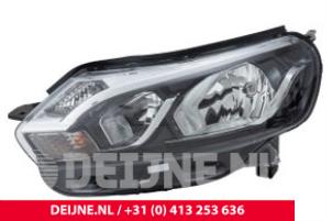 Nowe Reflektor lewy Toyota Pro-Ace Cena € 387,20 Z VAT oferowane przez van Deijne Onderdelen Uden B.V.