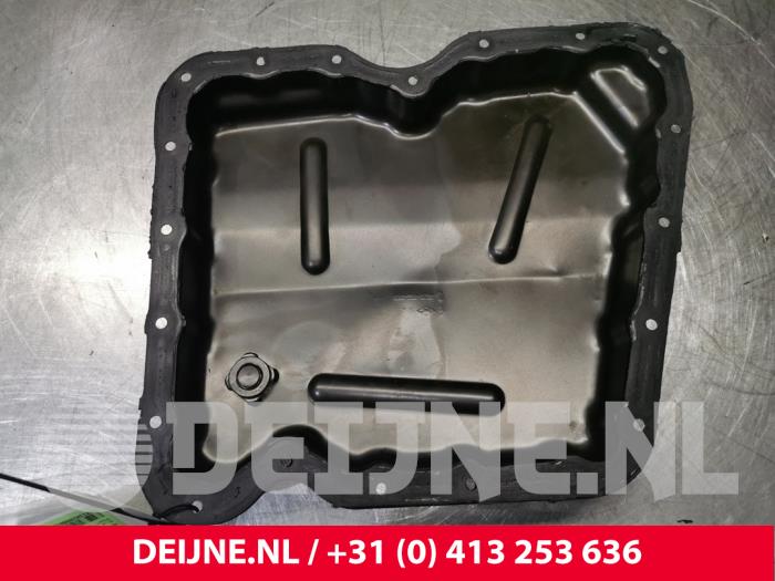 Gebrauchte Ölwanne Opel Movano 2.3 CDTi 16V FWD Preis € 54,45 Mit Mehrwertsteuer angeboten von van Deijne Onderdelen Uden B.V.
