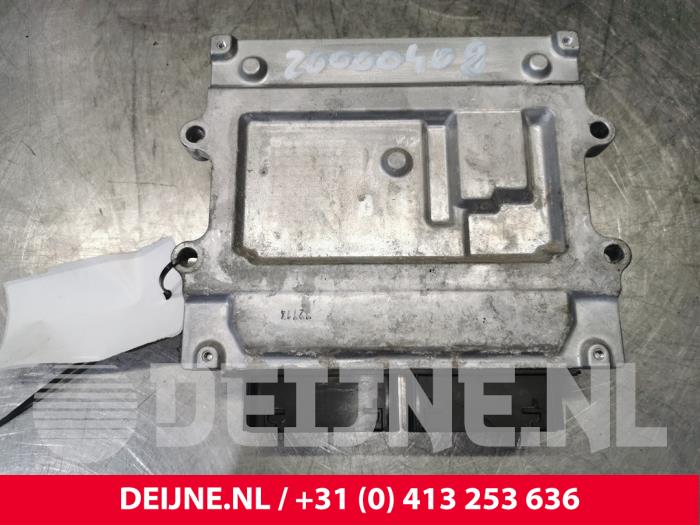 Used Engine management computer Volvo XC90 II 2.0 D5 16V AWD Price € 200,00 Margin scheme offered by van Deijne Onderdelen Uden B.V.
