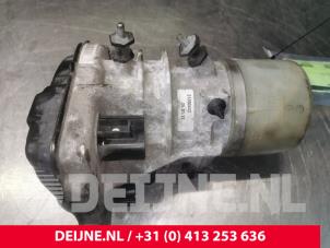 Used Power steering pump Volvo V70 (BW) 2.0 D3 20V Price on request offered by van Deijne Onderdelen Uden B.V.