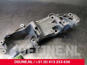 Used Alternator upper bracket Opel Movano 2.3 CDTi 16V FWD Price on request offered by van Deijne Onderdelen Uden B.V.