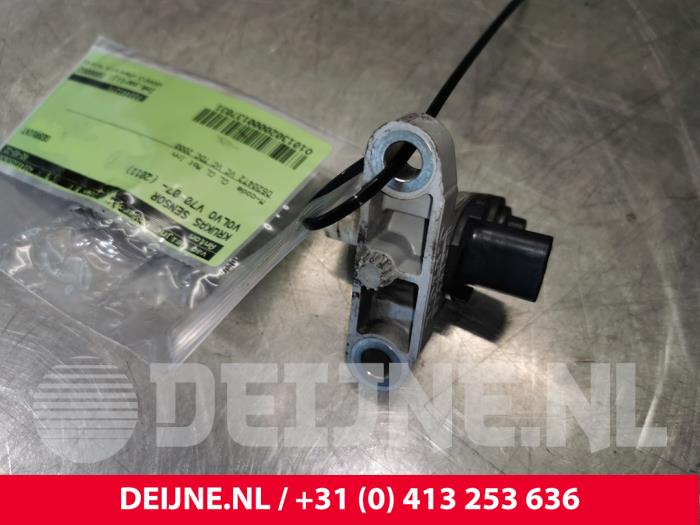 Begagnade Vevaxelsensor Volvo V70 Pris € 30,25 Inklusive moms erbjuds av van Deijne Onderdelen Uden B.V.