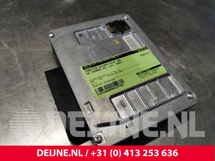 Used Automatic gearbox computer Volkswagen Touareg (7LA/7L6) 3.0 TDI V6 24V Price € 75,00 Margin scheme offered by van Deijne Onderdelen Uden B.V.