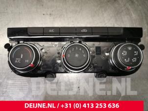 Usados Panel de control de calefacción Volkswagen Transporter T6 2.0 TDI 150 Precio € 96,80 IVA incluido ofrecido por van Deijne Onderdelen Uden B.V.