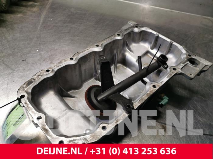 Gebrauchte Ölwanne Volvo V70 (BW) 1.6 T4 16V Preis € 125,00 Margenregelung angeboten von van Deijne Onderdelen Uden B.V.