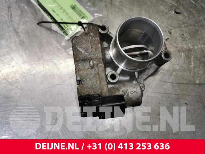Gebrauchte Drosselklappengehäuse Opel Movano (4A1; 4A2; 4B2; 4B3; 4C2; 4C3) 2.5 CDTI 16V DPF Preis € 30,25 Mit Mehrwertsteuer angeboten von van Deijne Onderdelen Uden B.V.