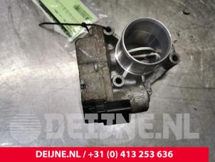Gebrauchte Drosselklappengehäuse Opel Movano (4A1; 4A2; 4B2; 4B3; 4C2; 4C3) 2.5 CDTI 16V DPF Preis auf Anfrage angeboten von van Deijne Onderdelen Uden B.V.