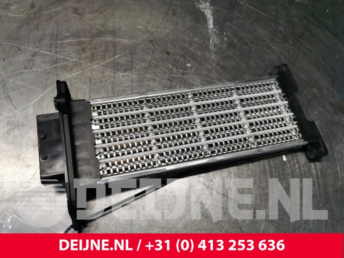 Używane Element grzewczy Renault Master III (EV/HV/UV/VA/VB/VD/VF/VG/VJ) 2.3 dCi 130 16V RWD Cena € 48,40 Z VAT oferowane przez van Deijne Onderdelen Uden B.V.