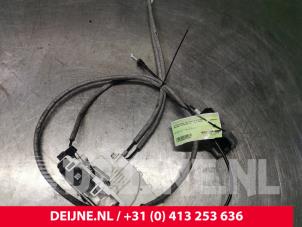 Used Minibus/van rear door lock mechanism Mercedes Sprinter 5t (907.6) 315 CDI 2.0 D RWD Price € 72,60 Inclusive VAT offered by van Deijne Onderdelen Uden B.V.