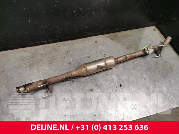 Używane Katalizator Mercedes Sprinter 5t (907.6) 315 CDI 2.0 D RWD Cena € 302,50 Z VAT oferowane przez van Deijne Onderdelen Uden B.V.