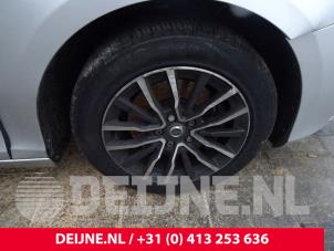 Used Set of wheels Volvo V40 (MV) 2.0 T2 16V Price € 450,00 Margin scheme offered by van Deijne Onderdelen Uden B.V.