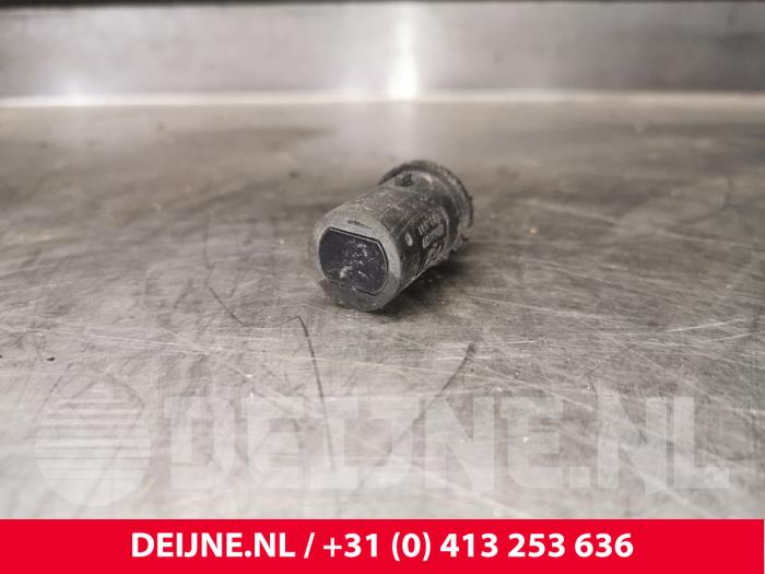 Usados Sensor PDC BMW 7 serie (E38) 735i/iL V8 32V Precio € 15,00 Norma de margen ofrecido por van Deijne Onderdelen Uden B.V.