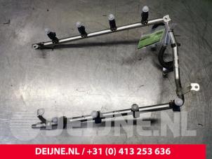 Begagnade Bränsleinsprutningsmunstycke Porsche Cayenne (9PA) 4.5 S V8 32V Pris € 220,00 Marginaltabell erbjuds av van Deijne Onderdelen Uden B.V.