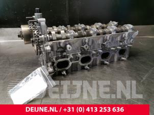 Used Cylinder head Porsche Cayenne (9PA) 4.5 S V8 32V Price € 500,00 Margin scheme offered by van Deijne Onderdelen Uden B.V.