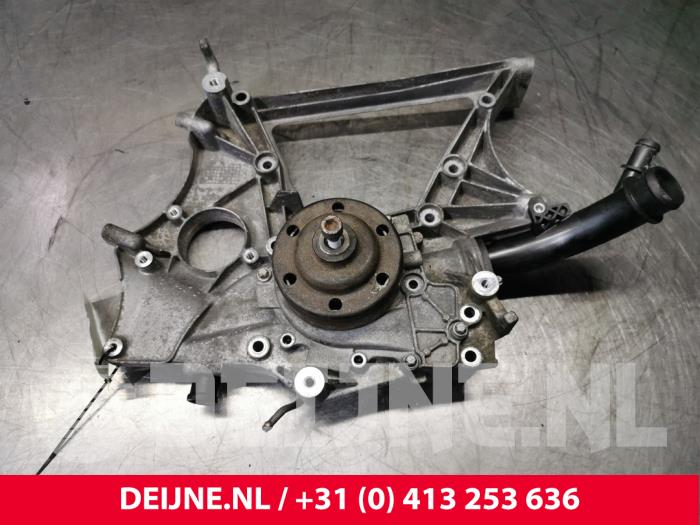 Usagé Support dynamo haut Mercedes Vito (639.6) 2.2 110 CDI 16V Euro 5 Prix € 48,40 Prix TTC proposé par van Deijne Onderdelen Uden B.V.
