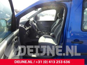 Used Airbag set Volkswagen Caddy Combi III (2KB,2KJ) 1.9 TDI Price on request offered by van Deijne Onderdelen Uden B.V.