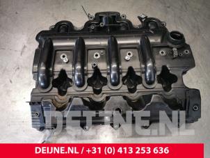 Used Rocker cover Renault Master III (ED/HD/UD) 2.5 dCi 16V 100 Price € 108,90 Inclusive VAT offered by van Deijne Onderdelen Uden B.V.