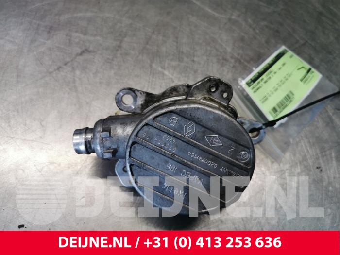 Vakuumpumpe (Diesel) van een Renault Master III (ED/HD/UD) 2.5 dCi 16V 100 2006