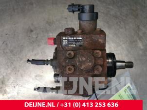 Used Mechanical fuel pump Opel Vivaro 2.5 CDTI 16V Price on request offered by van Deijne Onderdelen Uden B.V.