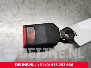 Used Front seatbelt buckle, left Mercedes Vito (639.6) 2.2 109 CDI 16V Price on request offered by van Deijne Onderdelen Uden B.V.