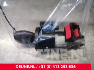 Gebrauchte Zündschloss + Schlüssel Fiat Talento 1.6 EcoJet BiTurbo 125 Preis auf Anfrage angeboten von van Deijne Onderdelen Uden B.V.