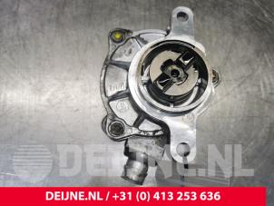 Gebrauchte Vakuumpumpe (Diesel) Renault Master III (FD/HD) 2.5 dCi 16V Preis € 60,50 Mit Mehrwertsteuer angeboten von van Deijne Onderdelen Uden B.V.