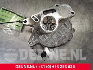 Used Vacuum pump (diesel) Volkswagen Caddy III (2KA,2KH,2CA,2CH) 1.6 TDI 16V Price € 42,35 Inclusive VAT offered by van Deijne Onderdelen Uden B.V.